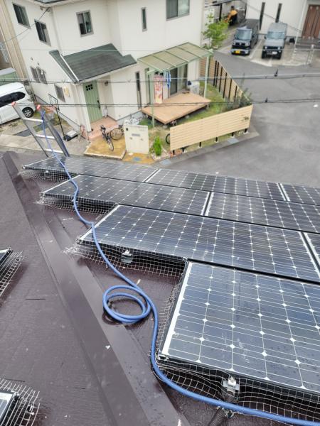 太陽光パネル防鳥工事｜滋賀県草津市スライダー4