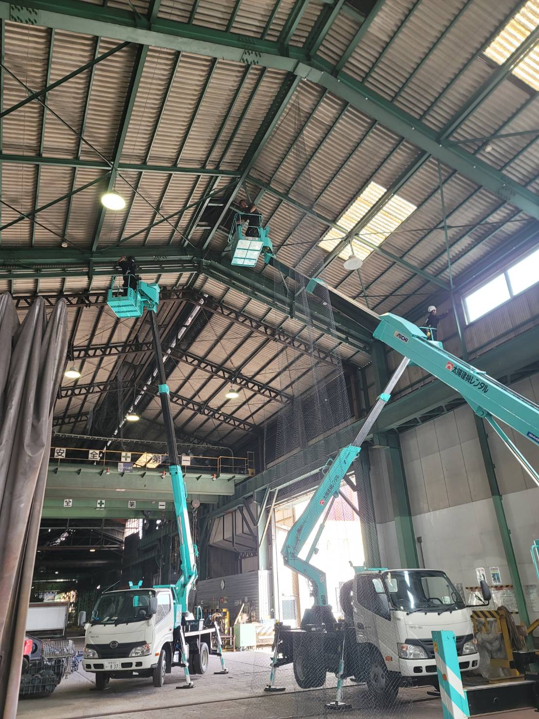 製品工場の防鳥工事｜兵庫県高砂市 イメージ