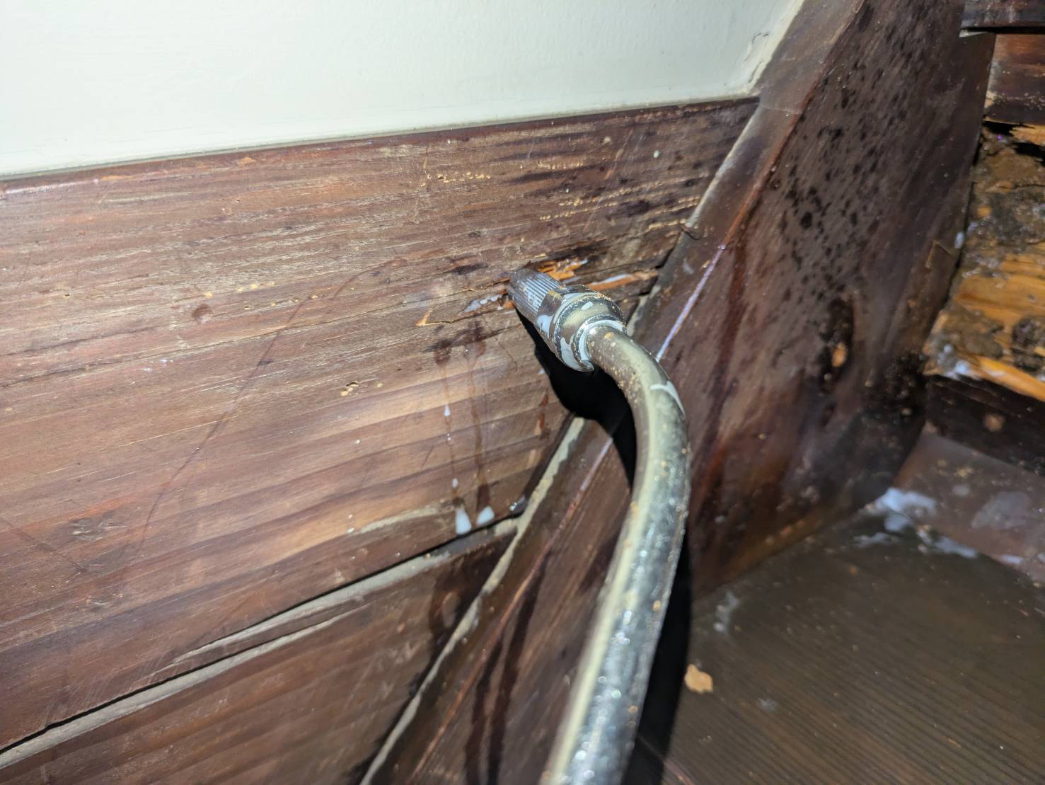 住宅シロアリ防除作業/京都市右京区スライダー4