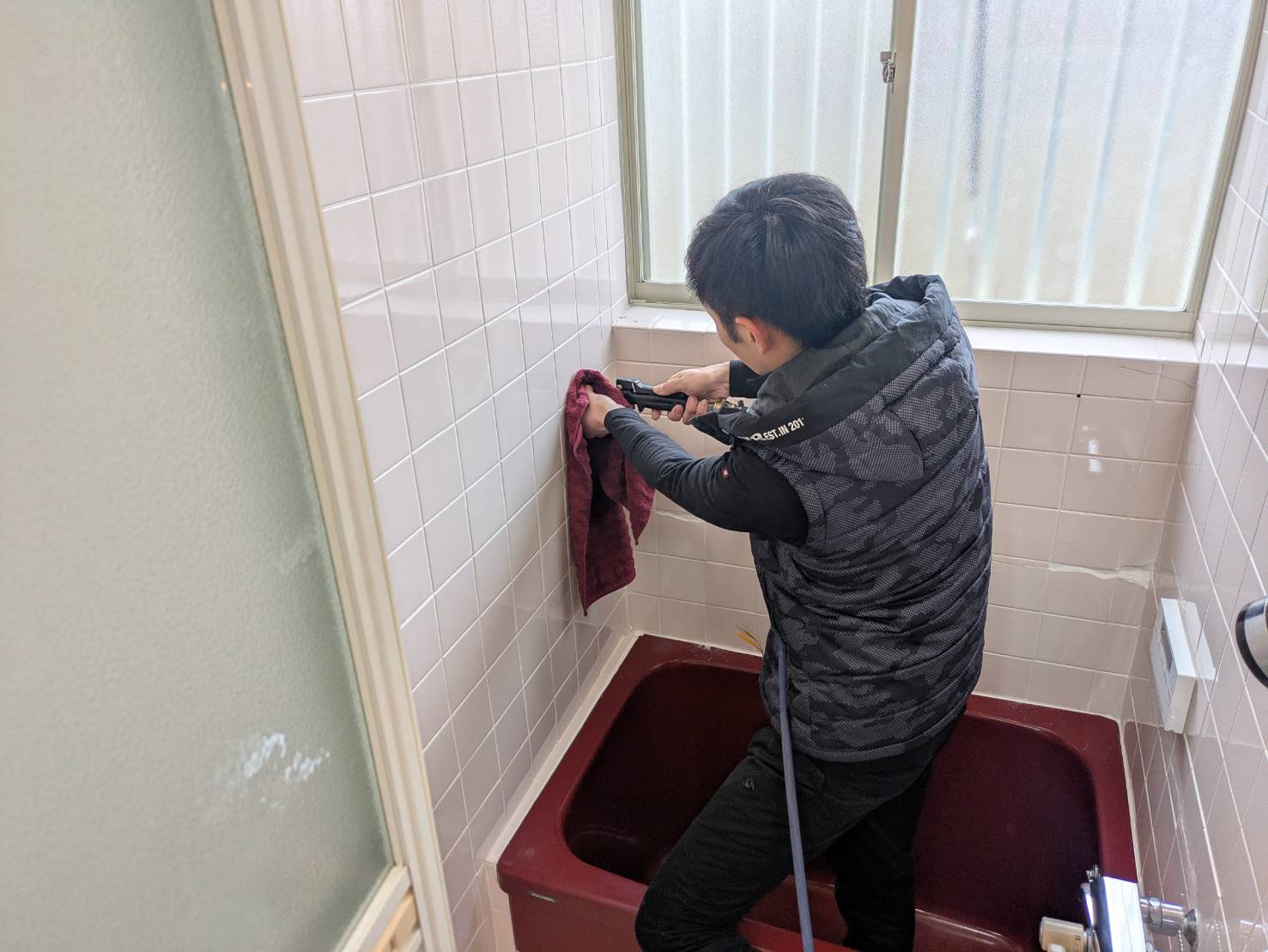 一軒家白蟻防除作業/京都市伏見区スライダー4