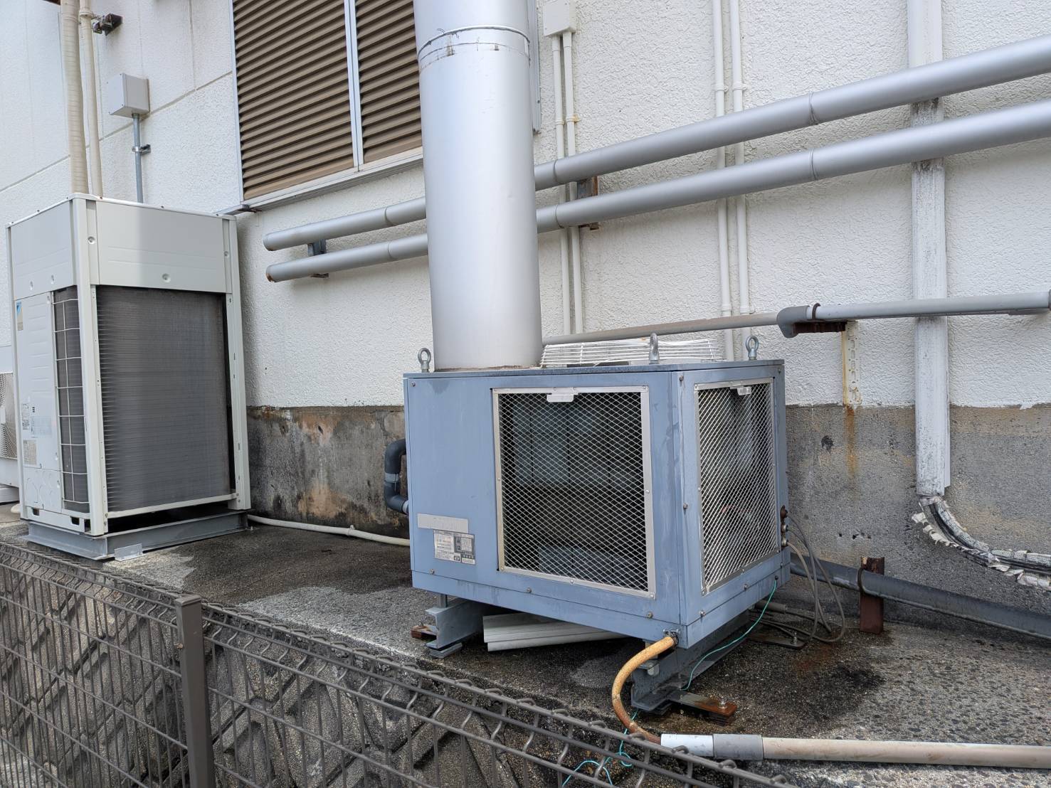 某工場空調機内部洗浄作業/大阪府和泉市スライダー3