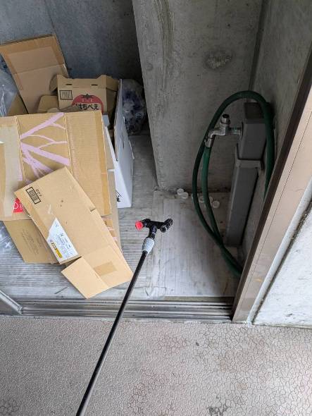 集合住宅におけるゴキブリ防除作業（年間管理）／大阪府豊中市スライダー3