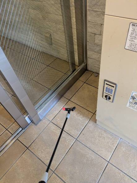 集合住宅におけるゴキブリ防除作業（年間管理）／大阪府豊中市スライダー4